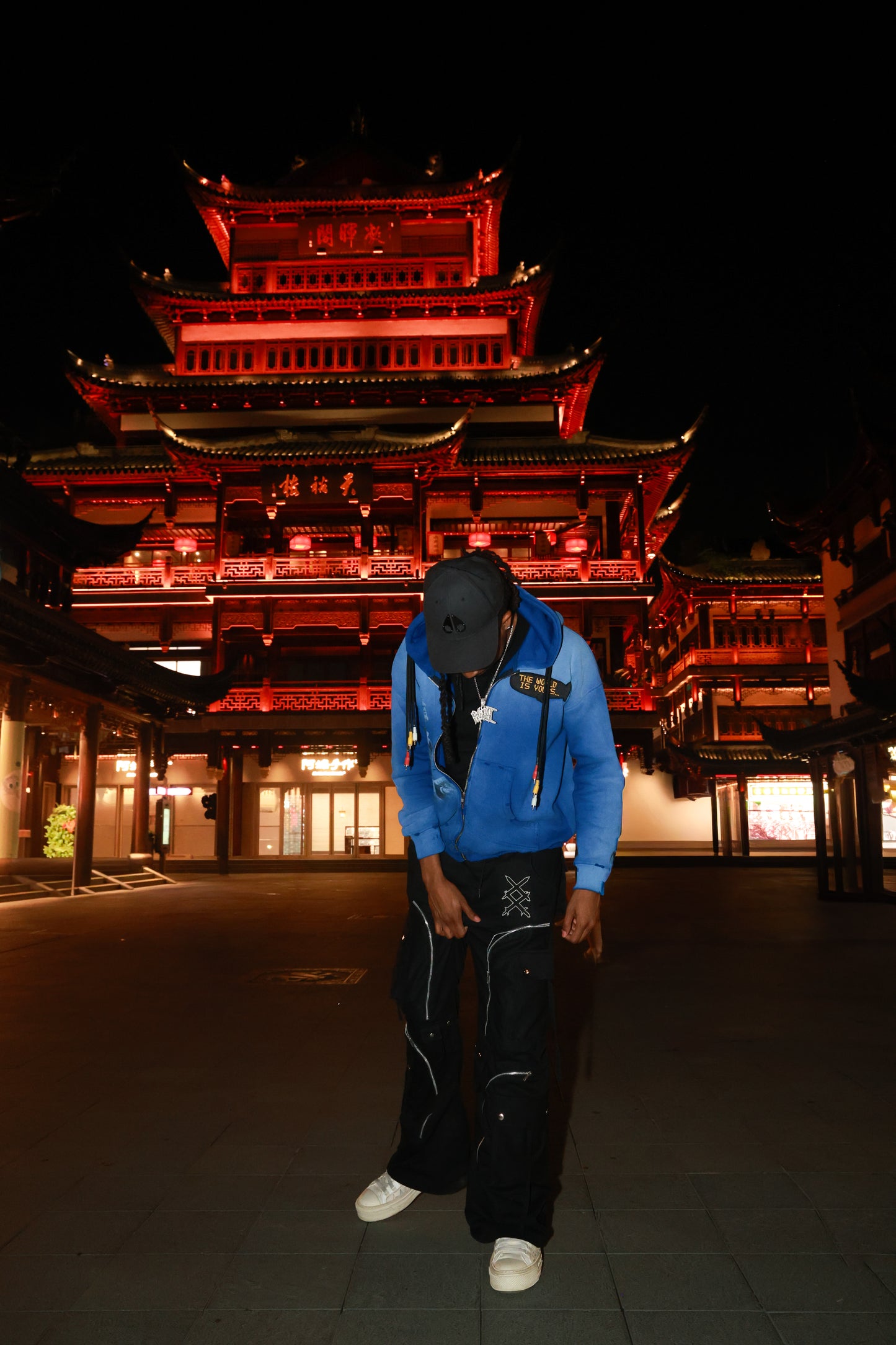 “WORLD IS YOURS” RCA CABLE ZIPUP HOODIE