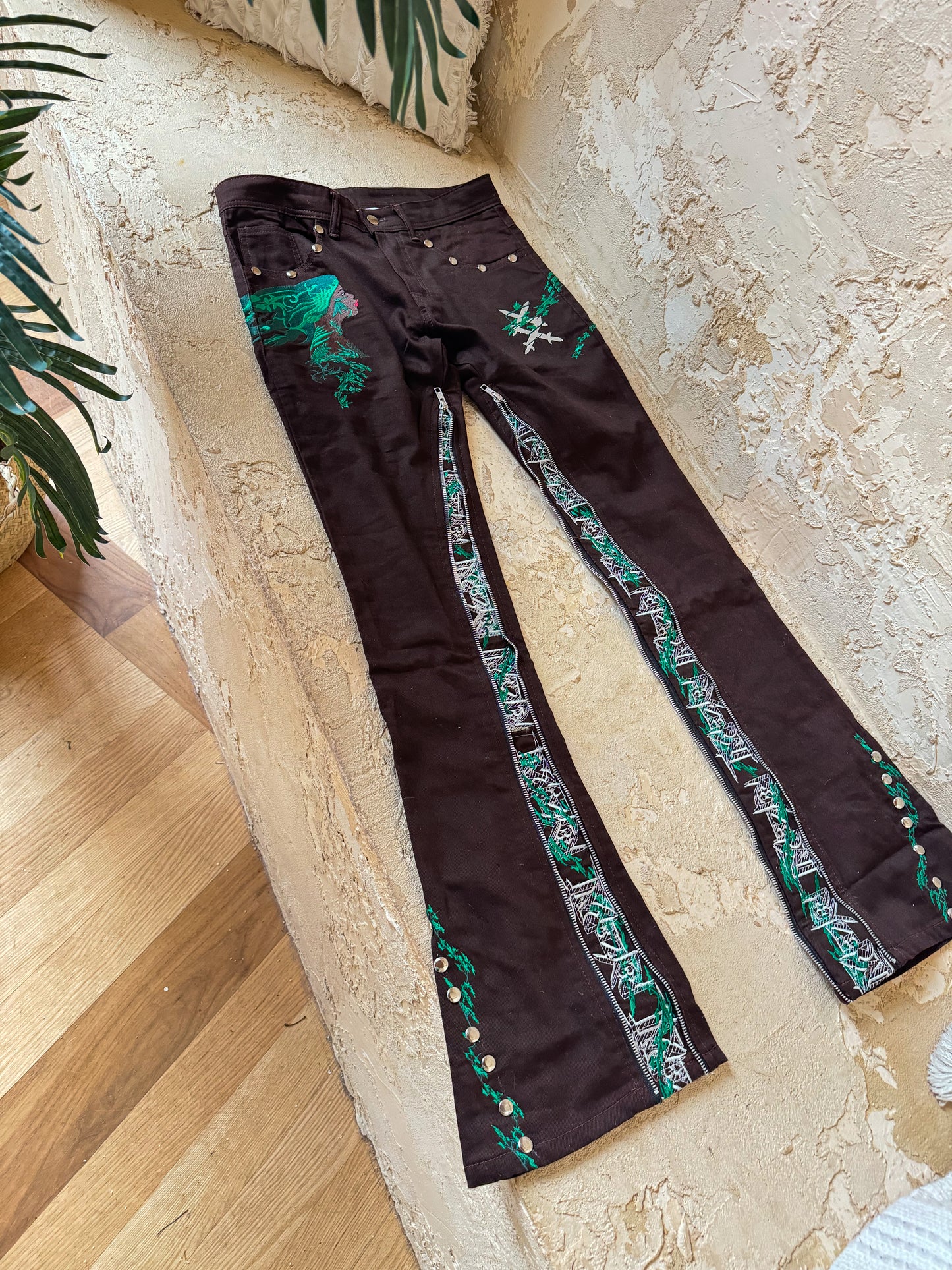 “NATURE” ZIP FLARES
