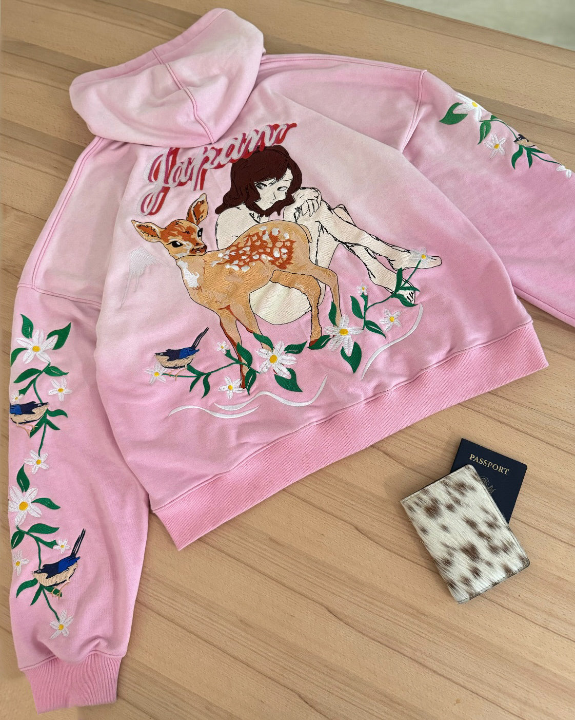 NARA ZIPUP HOODIE