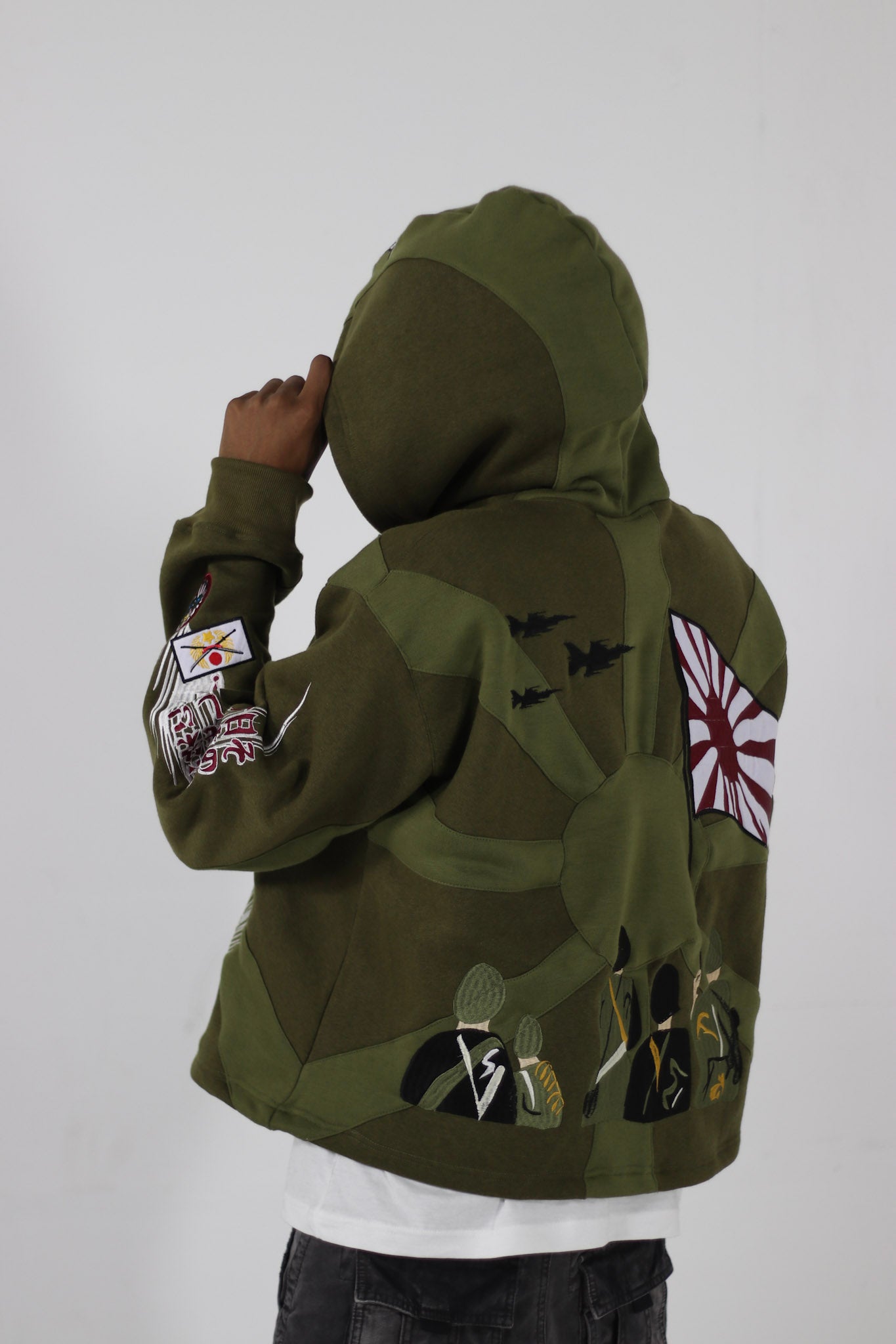 "WAR READY" PULLOVER HOODIE
